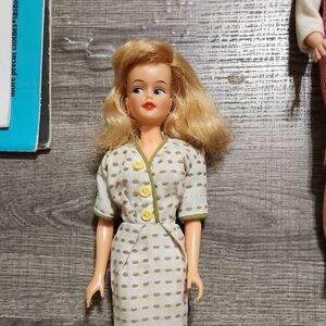 Vintage IDEAL'S grown Up Tammys Friend Glamour Misty 12", 1965